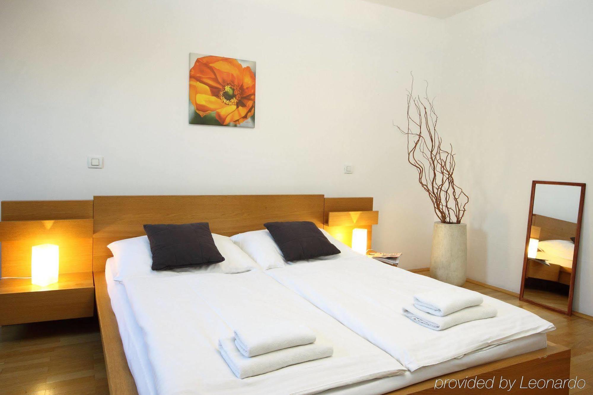 Leo Apartments Old Town Praga Cameră foto