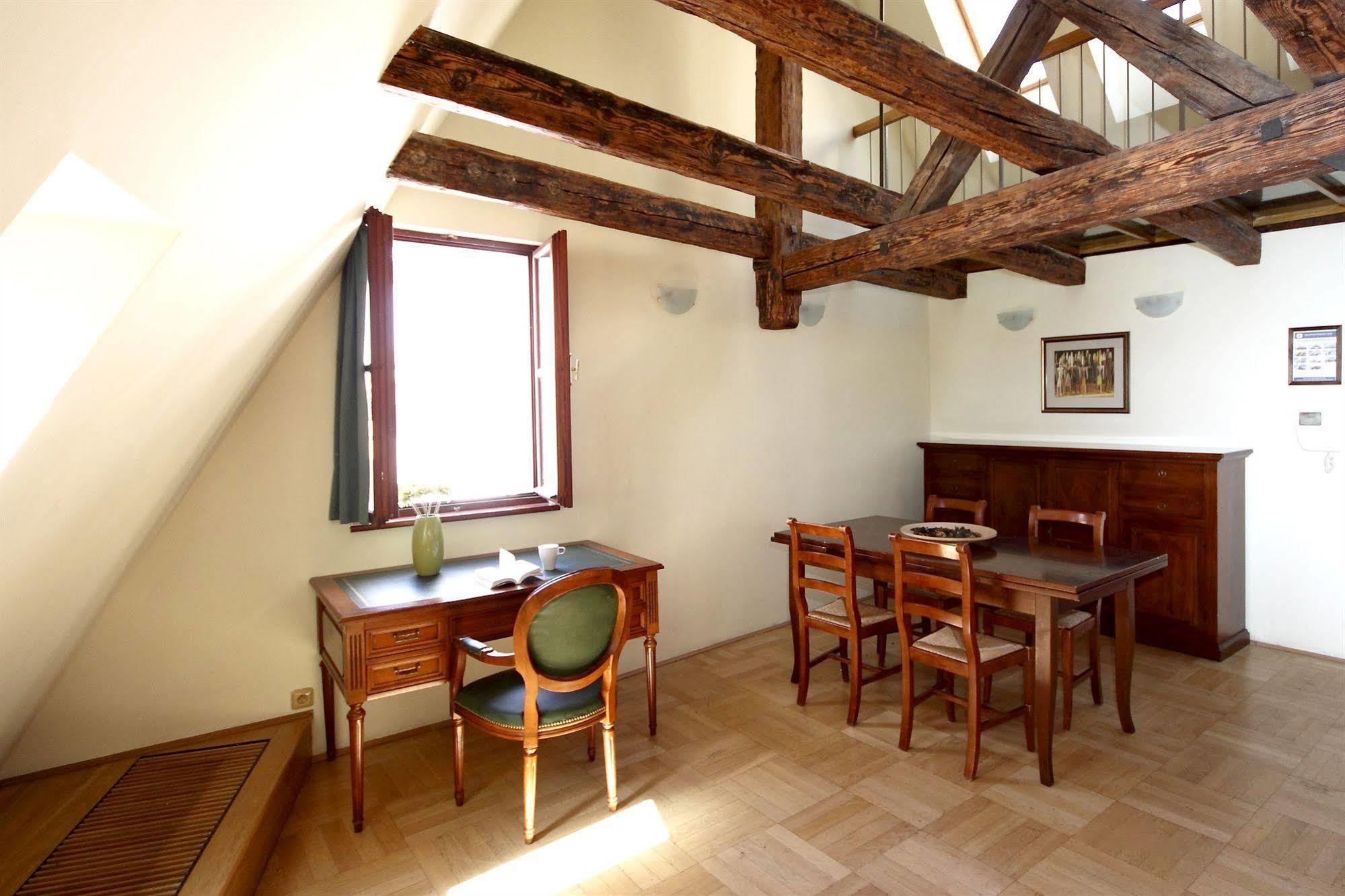 Leo Apartments Old Town Praga Exterior foto